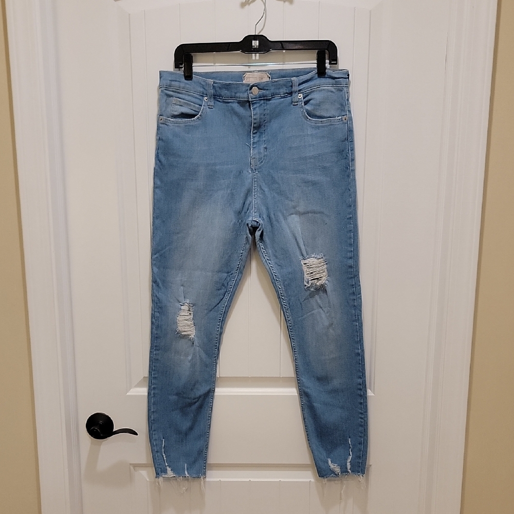 Free People Jeans Light Blue Designer Distressed Size 32